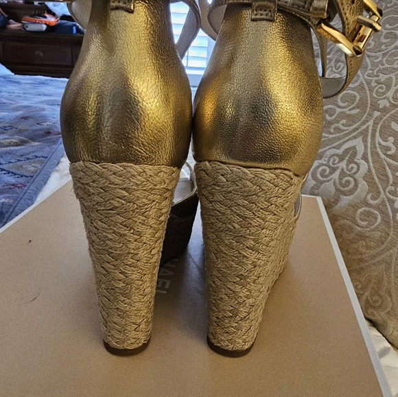 Michael Kors Gabriella Wedge - Picture 4 of 13